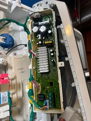 Liranzo Appliance Repair project photo 14